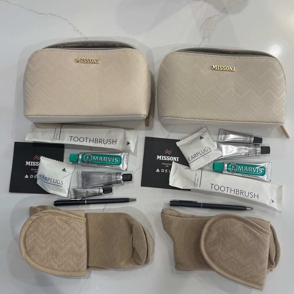 NWT, set of 2 Missoni for Delta Travel Kit with Grown Alchemist products